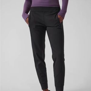 Athleta Rainer Jogger - excellent condition. Inseam “tall” 30.5”